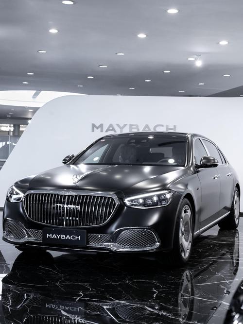 佛山24岚图汽车的售后服务让用户无忧出行，迈巴赫未来的豪华车趋势