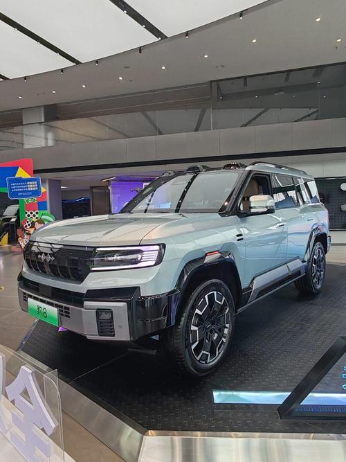 佛山24比亚迪方程豹硬派越野的爆款，英菲尼迪35周年与你共成长